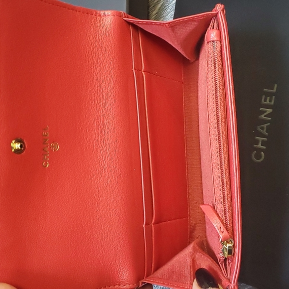 Chanel Wallet - Picture 4 of 5